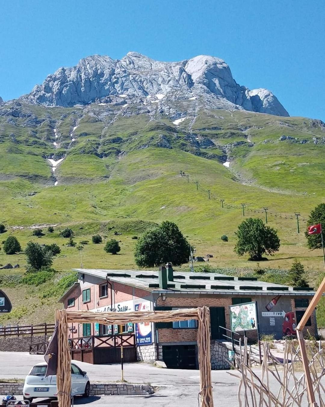 Ferienwohnung La Tana Del Capriolo Prati di Tivo Exterior foto